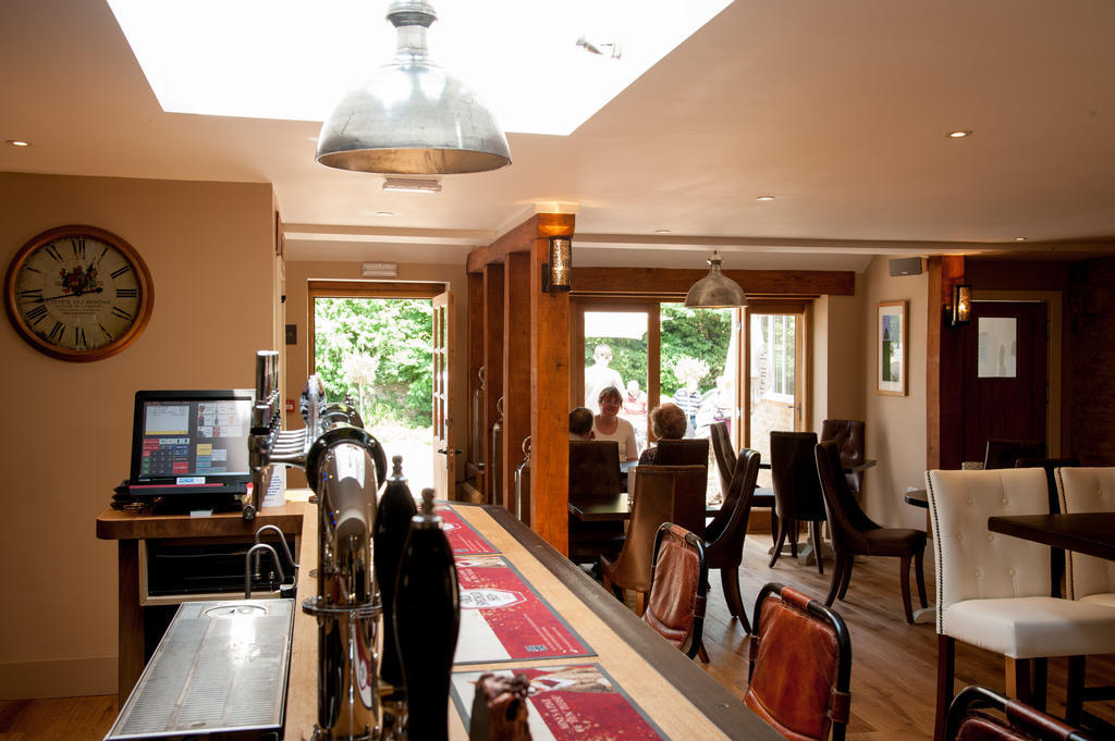 The Wychwood Inn Shipton under Wychwood Экстерьер фото