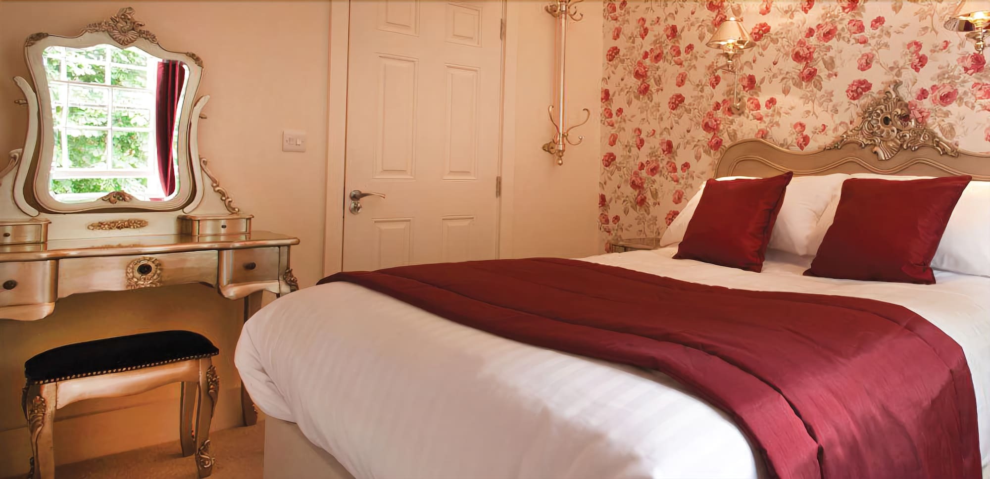 The Wychwood Inn Shipton under Wychwood Экстерьер фото